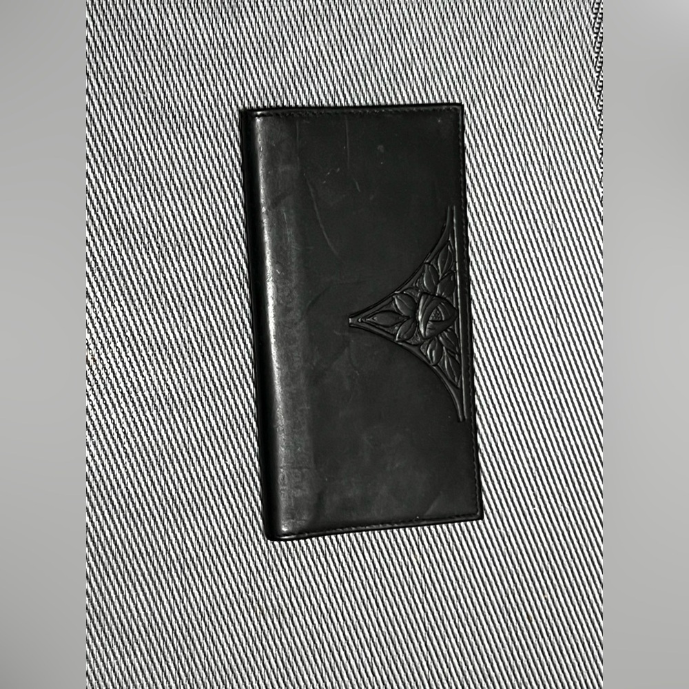 Rolf’s Black leather wallet with a touch of grunge charm
Brand New